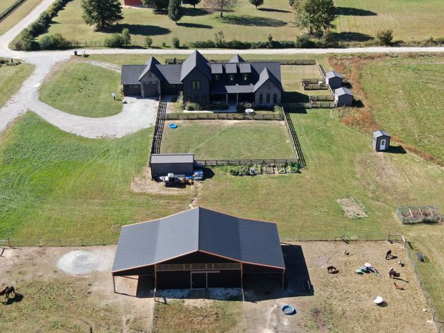 128 Emma Ln, Hohenwald, TN 38462