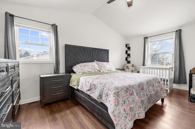 7665 CEDAR DR, Pasadena, MD 21122