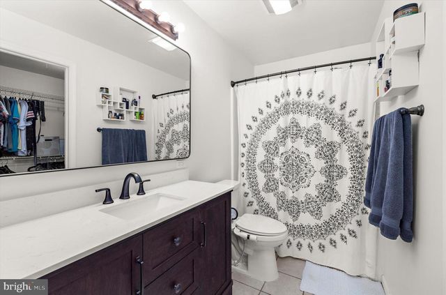 7665 CEDAR DR, Pasadena, MD 21122