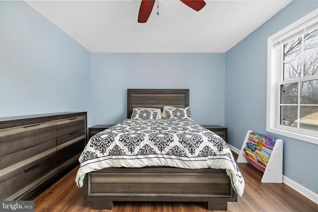 7665 CEDAR DR, Pasadena, MD 21122