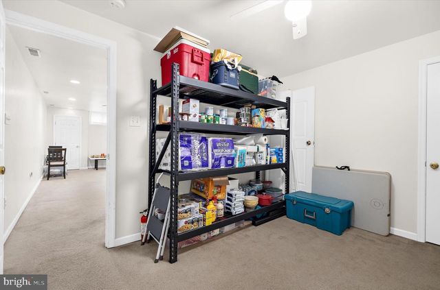 7665 CEDAR DR, Pasadena, MD 21122