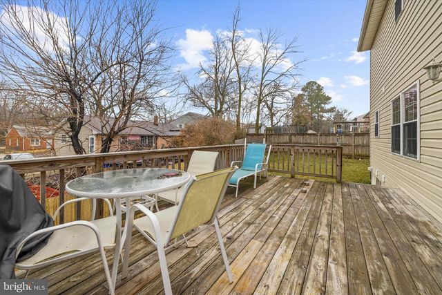 7665 CEDAR DR, Pasadena, MD 21122