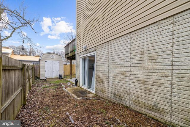 7665 CEDAR DR, Pasadena, MD 21122