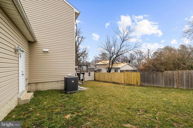 7665 CEDAR DR, Pasadena, MD 21122