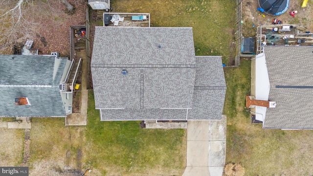 7665 CEDAR DR, Pasadena, MD 21122