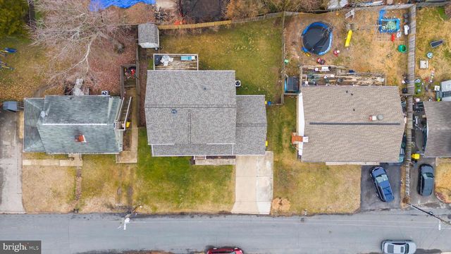 7665 CEDAR DR, Pasadena, MD 21122