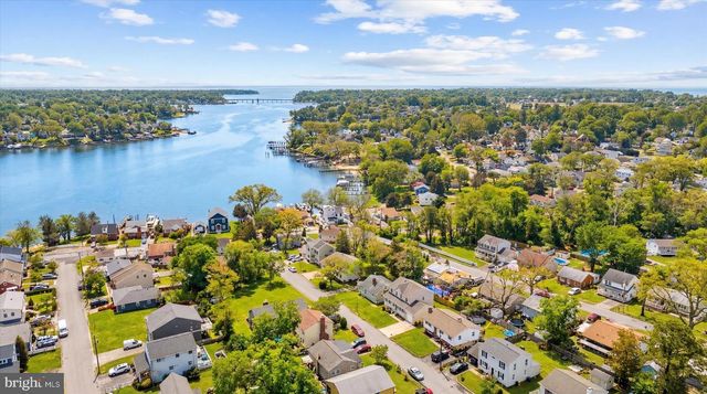 7665 CEDAR DR, Pasadena, MD 21122