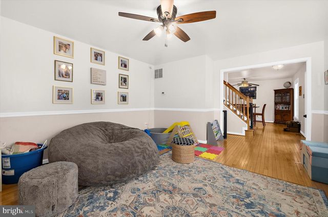 7665 CEDAR DR, Pasadena, MD 21122