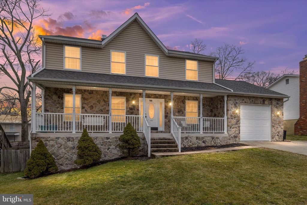 7665 CEDAR DR, Pasadena, MD 21122