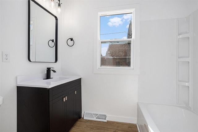 78 Central Street, Battle Creek, MI 49017