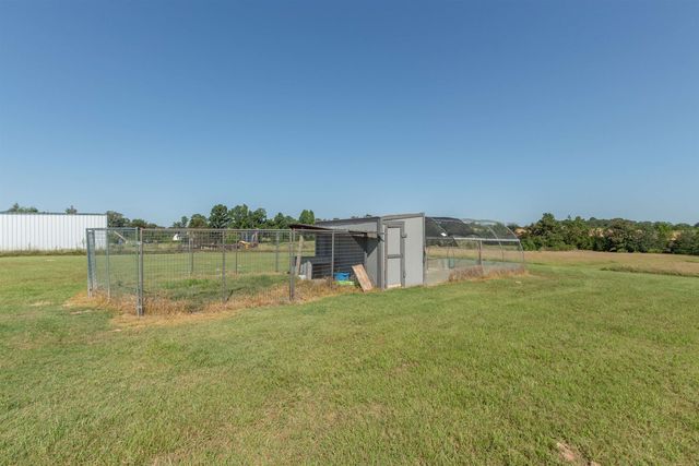 313 CR 4617, Troup, TX 75789