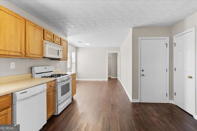 2951 Aviator Circle, Snellville, GA 30039