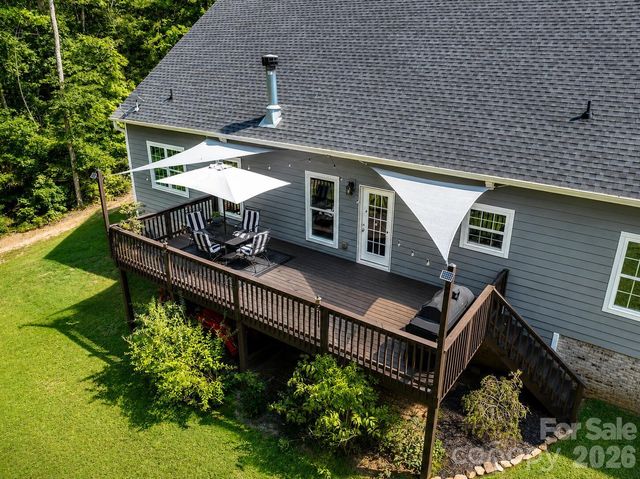 6748 Stonebridge Lane, Clover, SC 29710