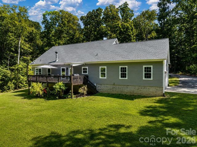 6748 Stonebridge Lane, Clover, SC 29710