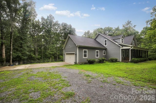 6748 Stonebridge Lane, Clover, SC 29710