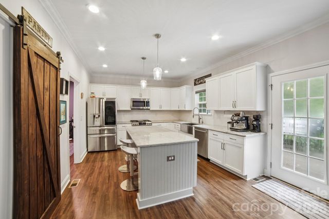 6748 Stonebridge Lane, Clover, SC 29710