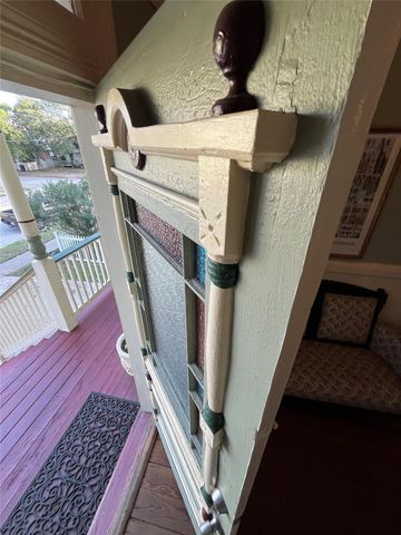 1515 33rd Street, Galveston, TX 77550