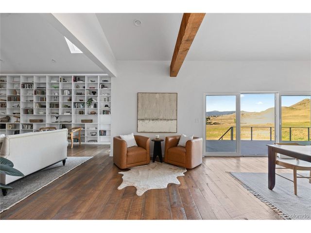 5952 Oxford Rd, Niwot, CO 80503