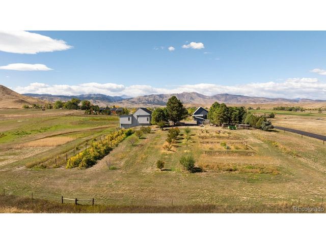 5952 Oxford Rd, Niwot, CO 80503