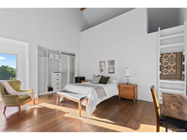 5952 Oxford Rd, Niwot, CO 80503