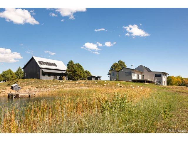 5952 Oxford Rd, Niwot, CO 80503