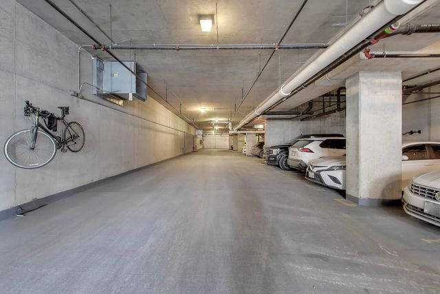 451 W Huron Street 1305, Chicago, IL 60654