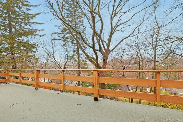 15 High Street, Tarrytown, NY 10591