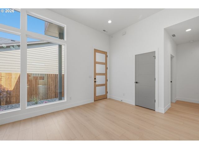 17003 Ne 95TH Cir, Vancouver, WA 98682