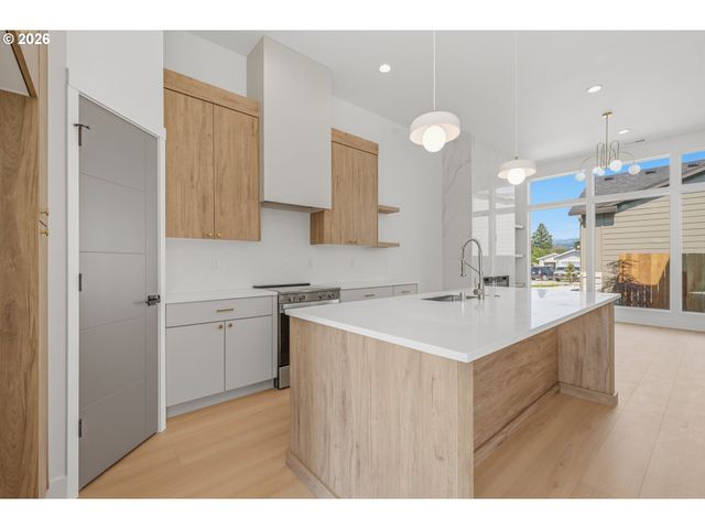 17003 Ne 95TH Cir, Vancouver, WA 98682