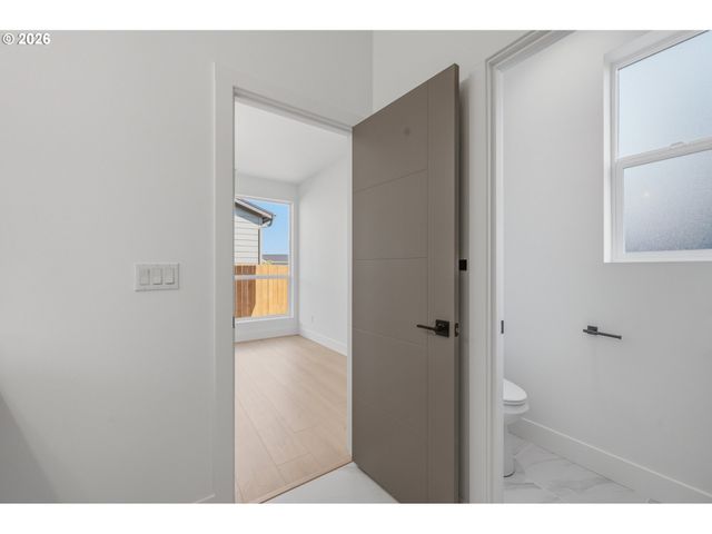 17003 Ne 95TH Cir, Vancouver, WA 98682