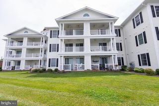 3 OAKLEY ST #202, Cambridge, MD 21613