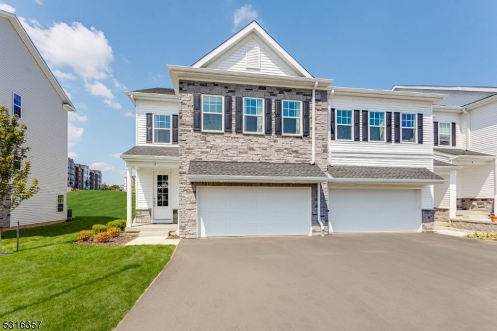 26 Gladstone Ct, Hanover Twp., NJ 07981