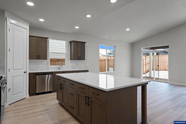 2637 NW Ninebark Dr, Corvallis, OR 97330