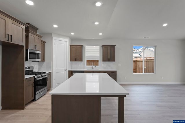 2637 NW Ninebark Dr, Corvallis, OR 97330