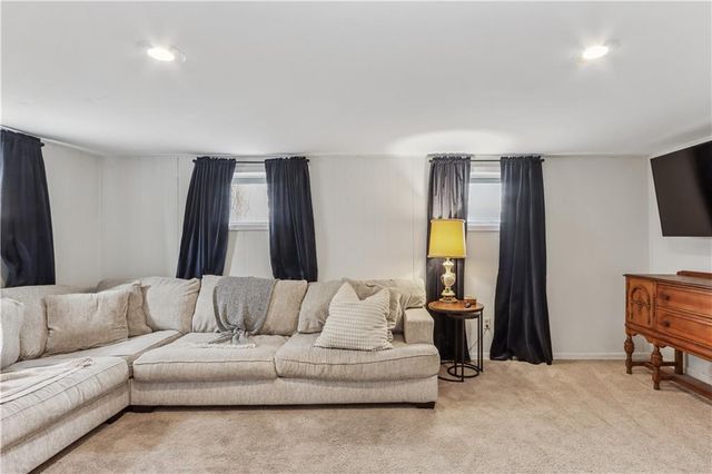 9231 W 100th Street, Overland Park, KS 66212