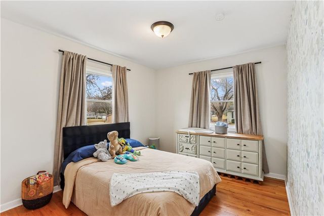 9231 W 100th Street, Overland Park, KS 66212