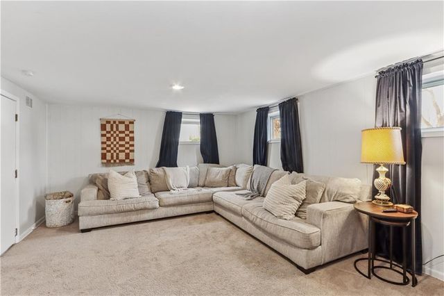 9231 W 100th Street, Overland Park, KS 66212