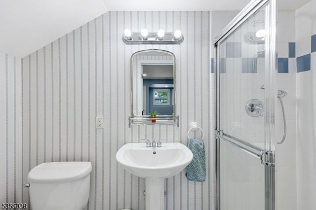 1000 Tice Pl, Westfield Town, NJ 07090