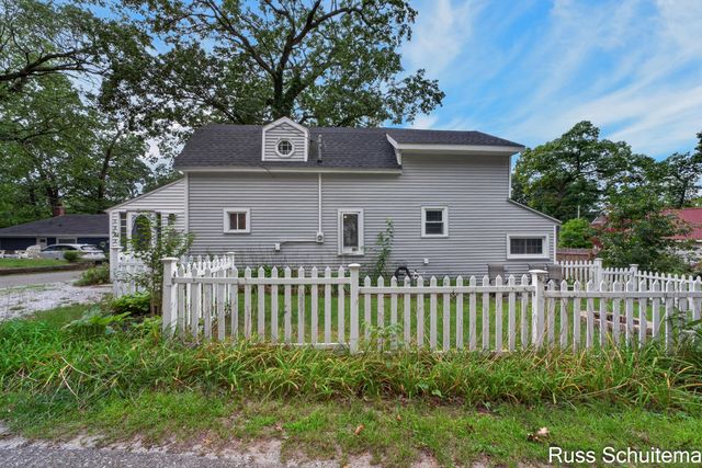 15831 Cherry Street, Spring Lake Twp, MI 49456