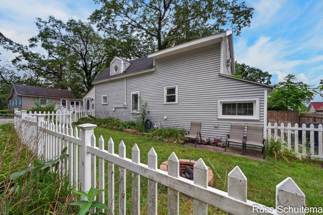 15831 Cherry Street, Spring Lake Twp, MI 49456