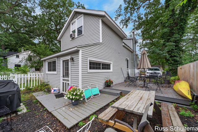 15831 Cherry Street, Spring Lake Twp, MI 49456