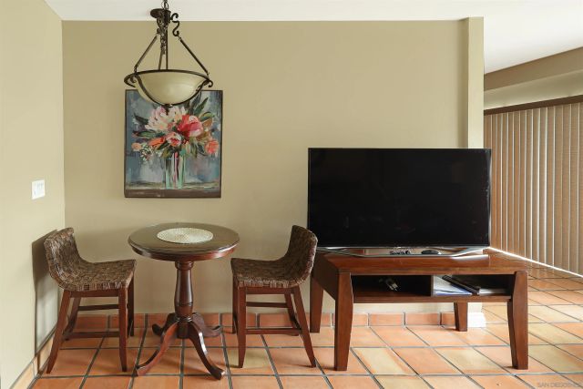 2003 Costa Del Mar 654, Carlsbad, CA 92009