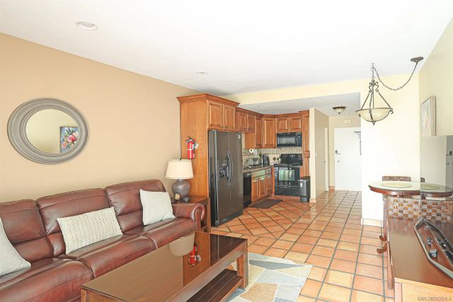 2003 Costa Del Mar 654, Carlsbad, CA 92009