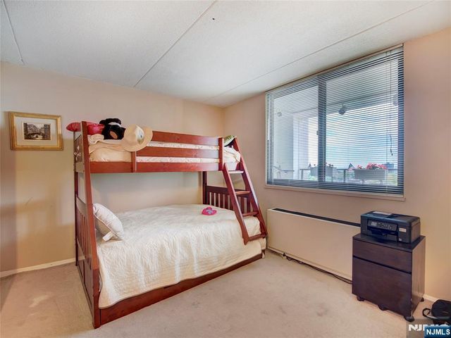 250 Gorge Road 22F, Cliffside Park, NJ 07010