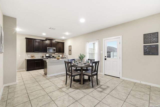 10734 Francisco Way, San Antonio, TX 78109