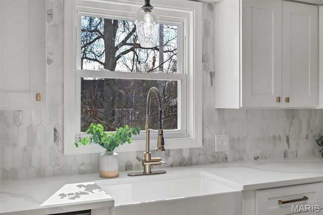 582 Brookhaven Court, Kirkwood, MO 63122