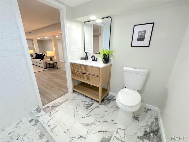 582 Brookhaven Court, Kirkwood, MO 63122