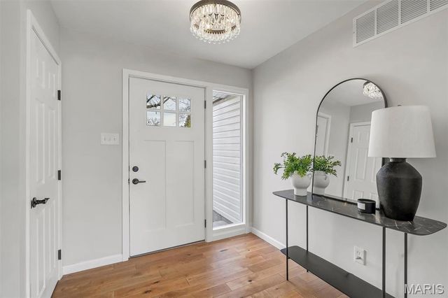 582 Brookhaven Court, Kirkwood, MO 63122