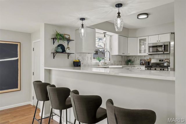 582 Brookhaven Court, Kirkwood, MO 63122