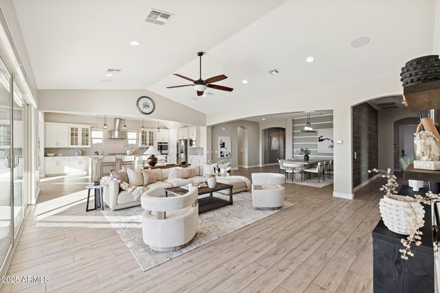 5180 S LAFAYETTE Drive, Chandler, AZ 85249